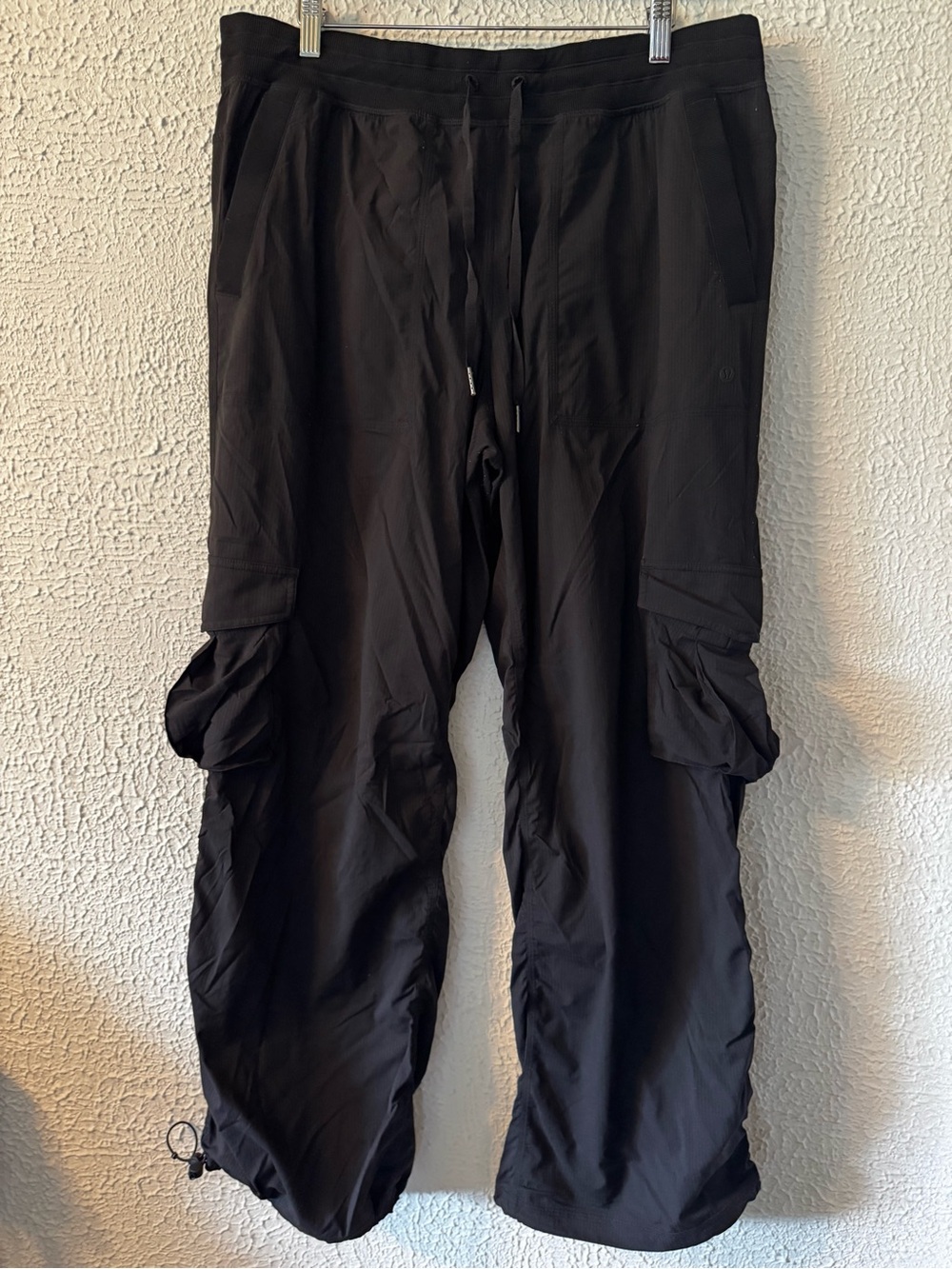 Lululemon Beyond the Studio Ruched Cargo pants LW5GILS black